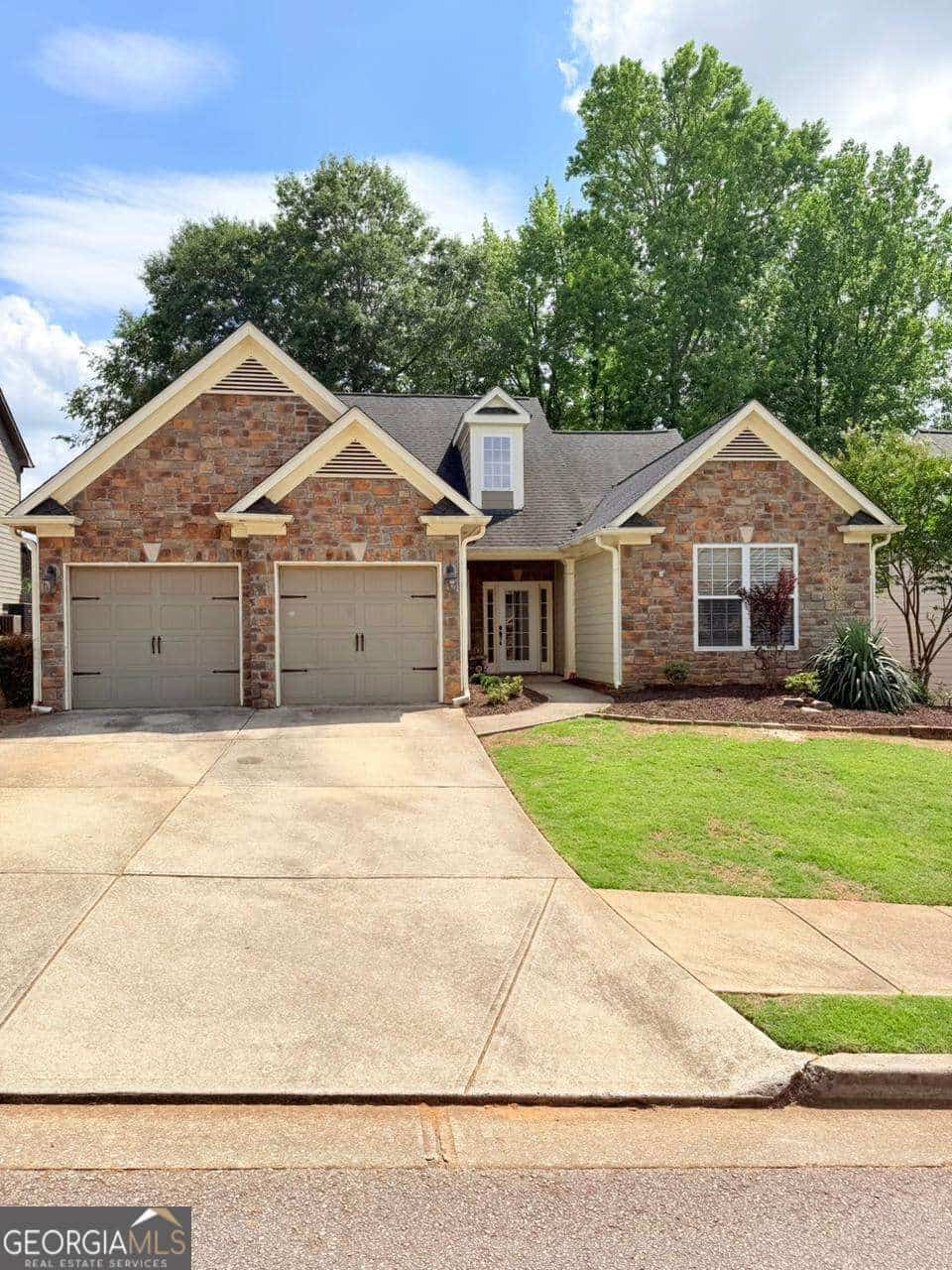 1030 Amber Waves AVE, Hoschton, GA 30548