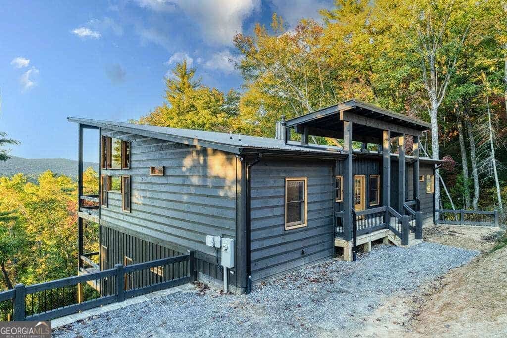 25 Quail HOLW, Epworth, GA 30541