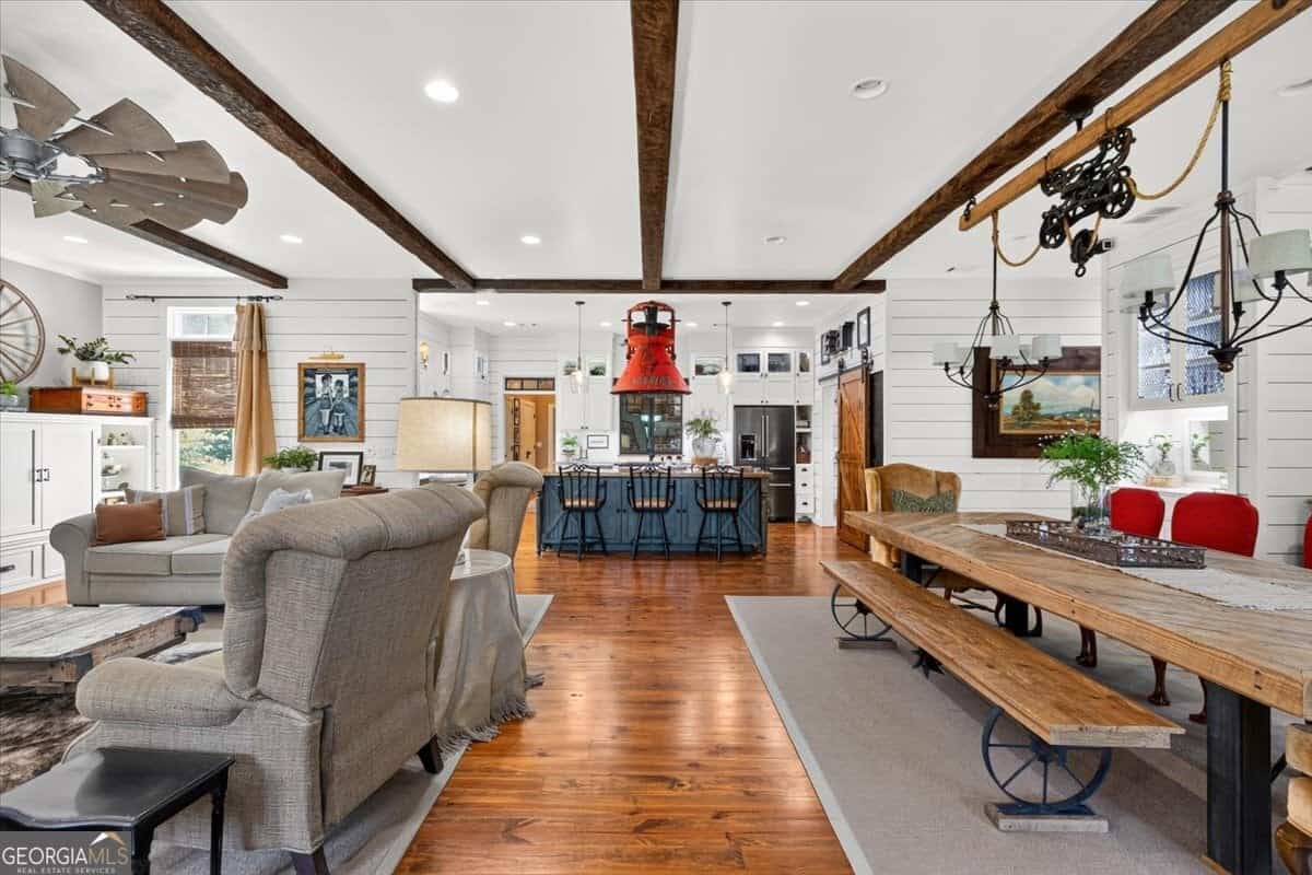 Listing photo 6