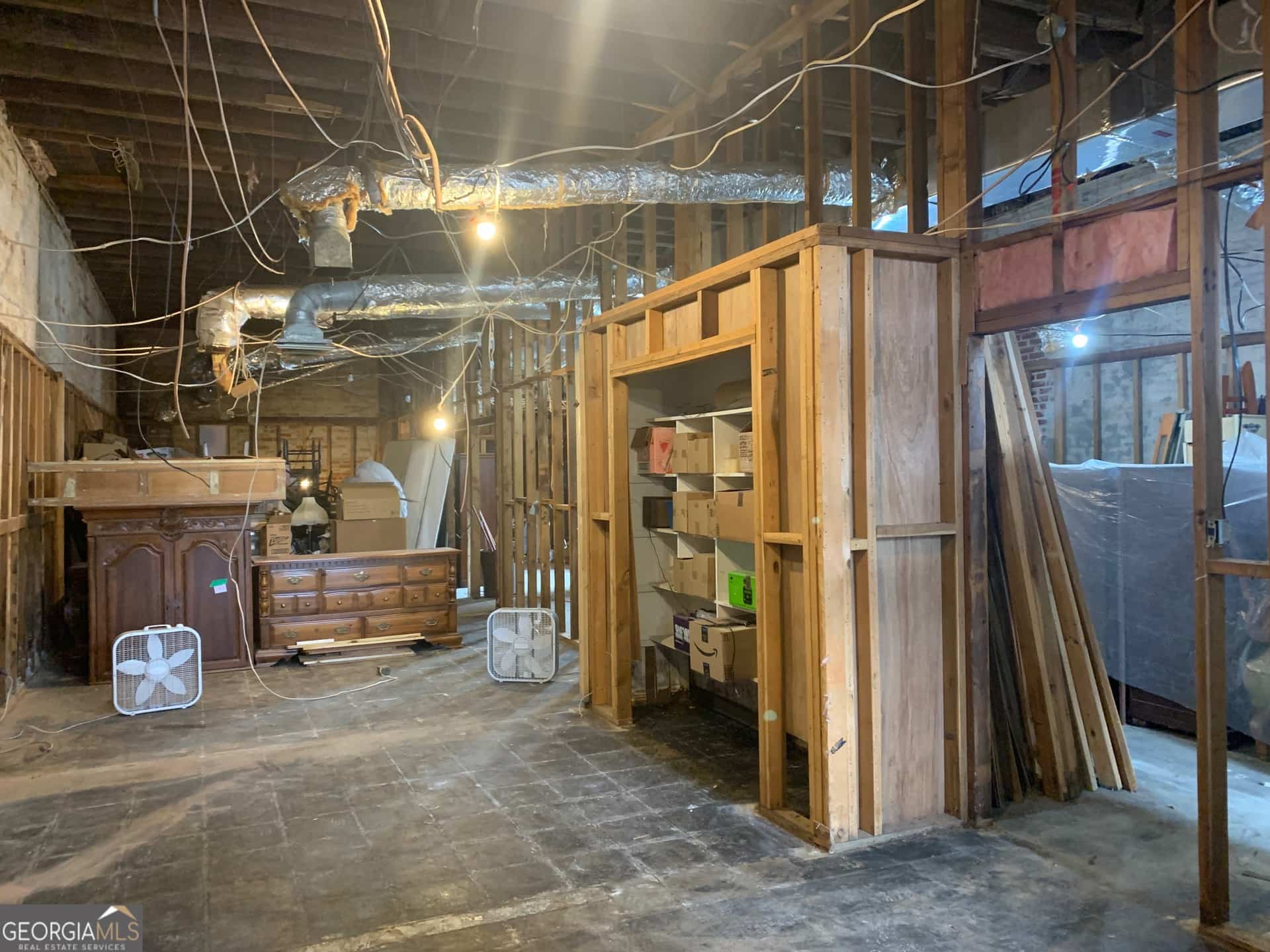 Listing photo 6