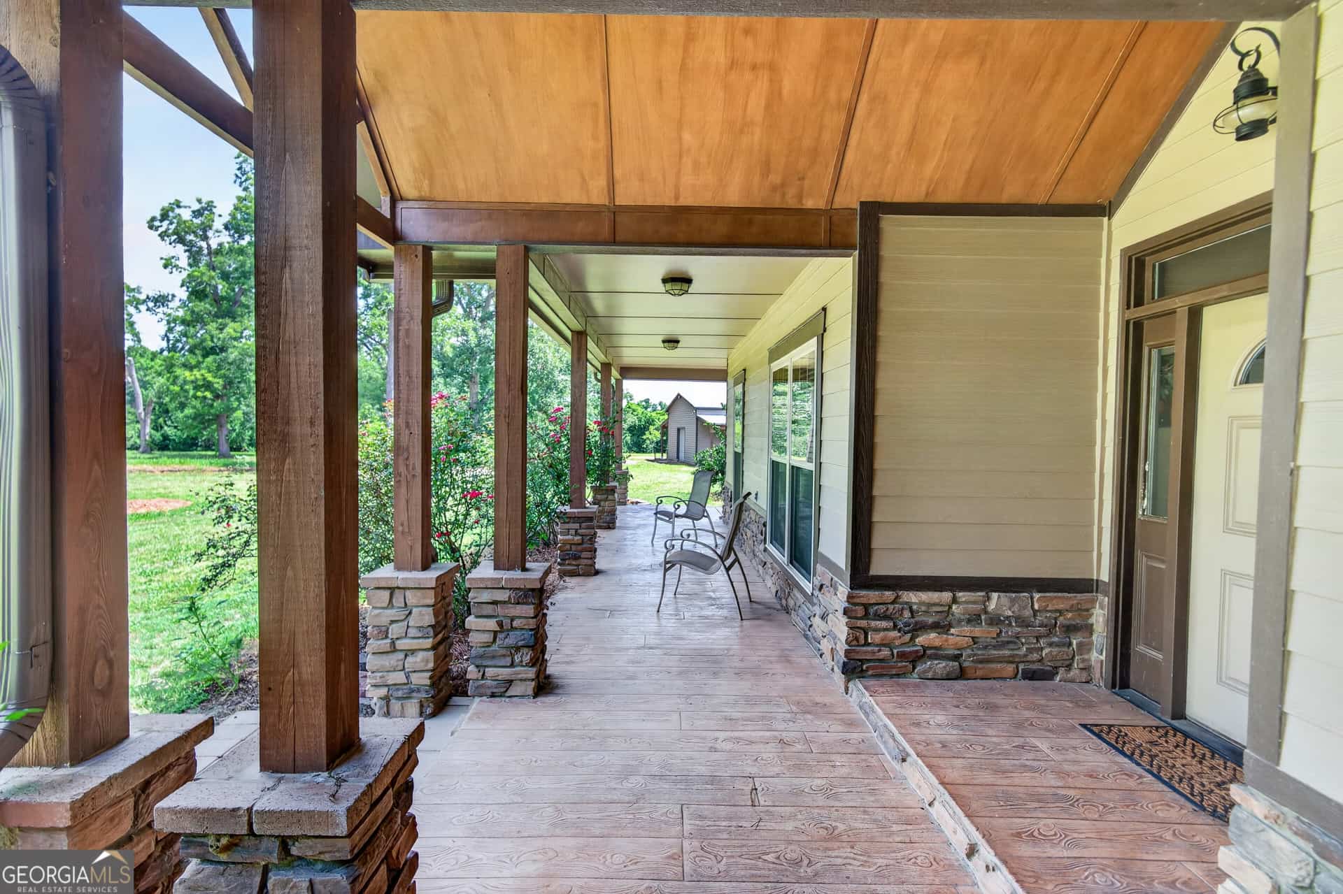 Listing photo 6