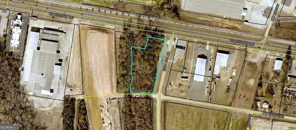132 Ezra Taylor RD, Lyons, GA 30436