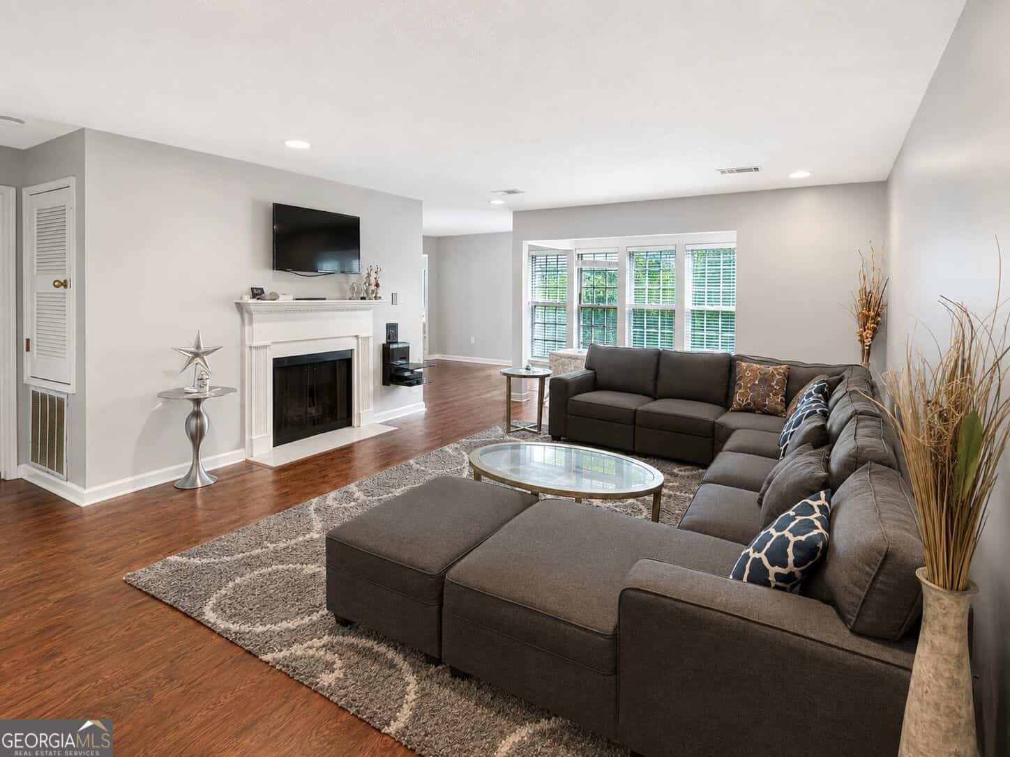 24314 Plantation DR 314 #314, Atlanta, GA 30324