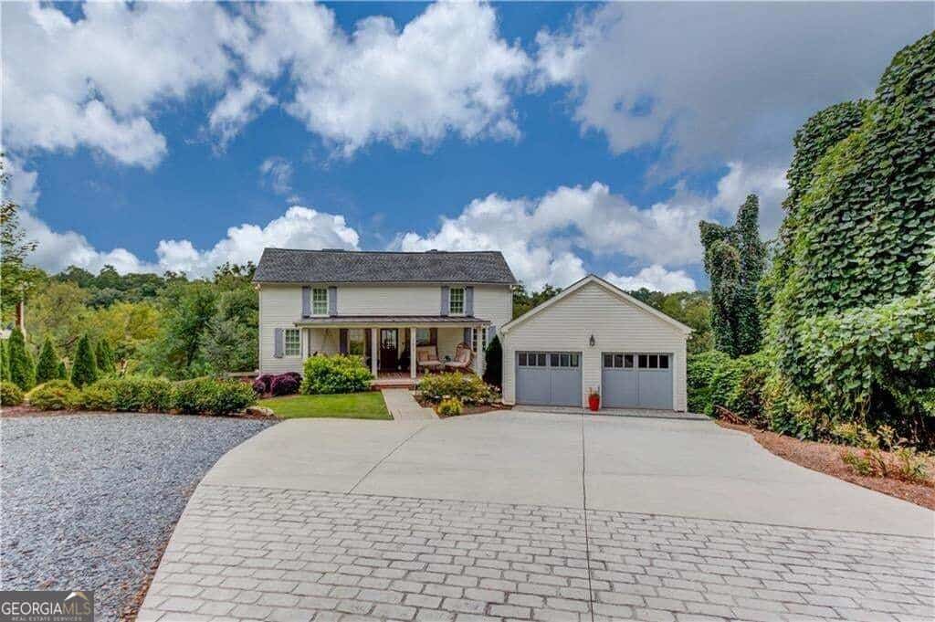 153 Sloan ST, Roswell, GA 30075