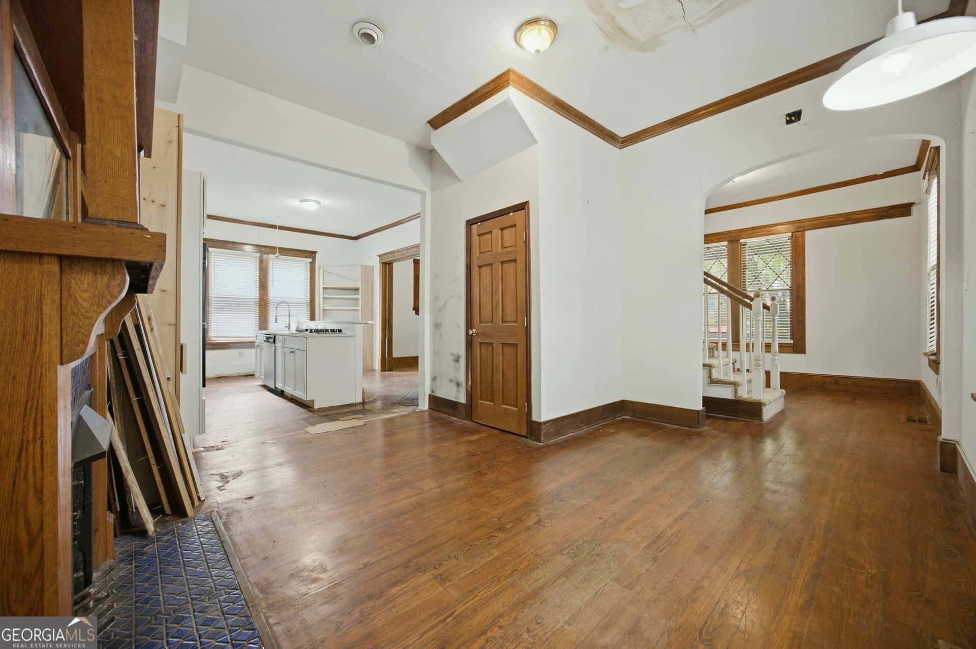 Listing photo 6