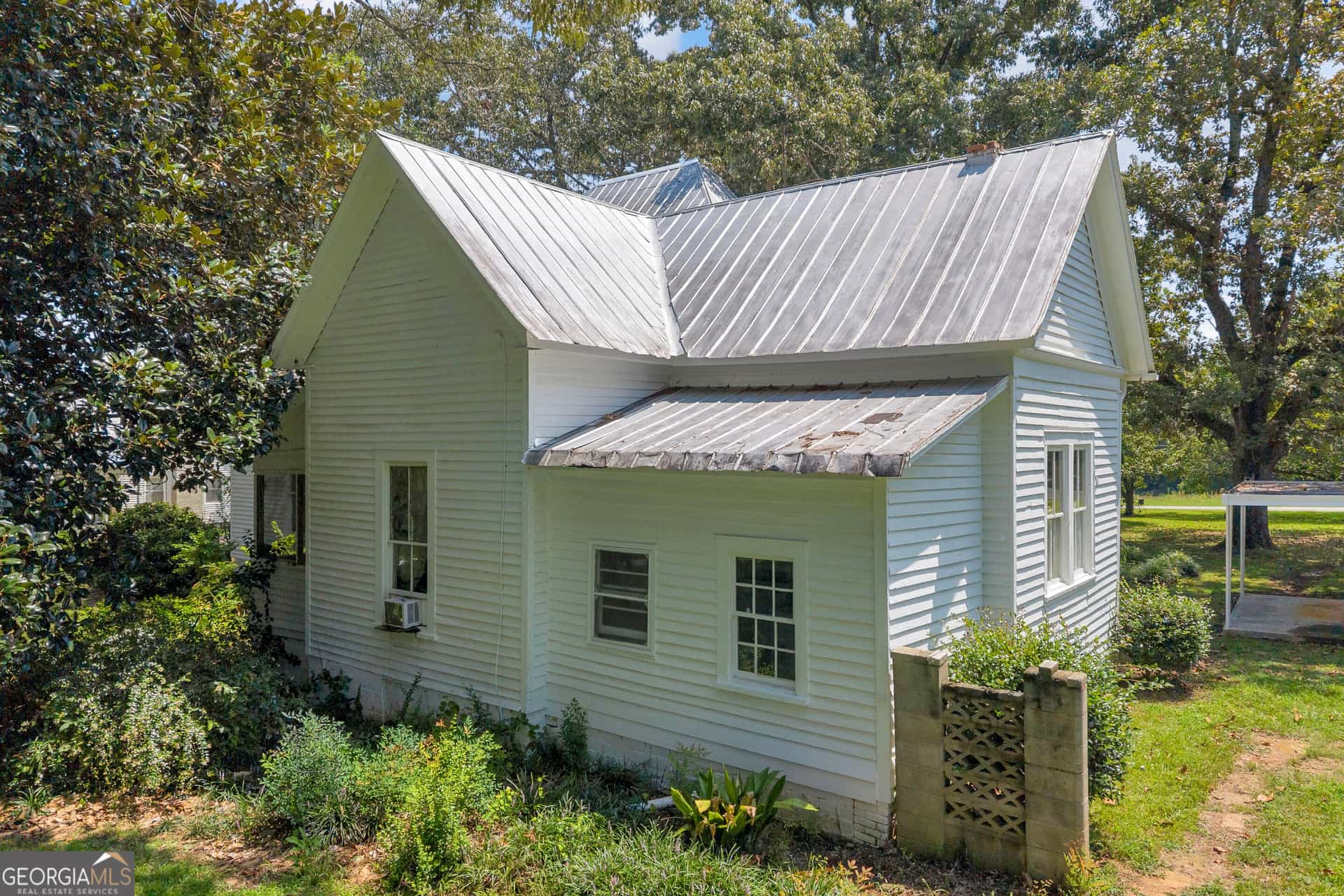 Listing photo 6