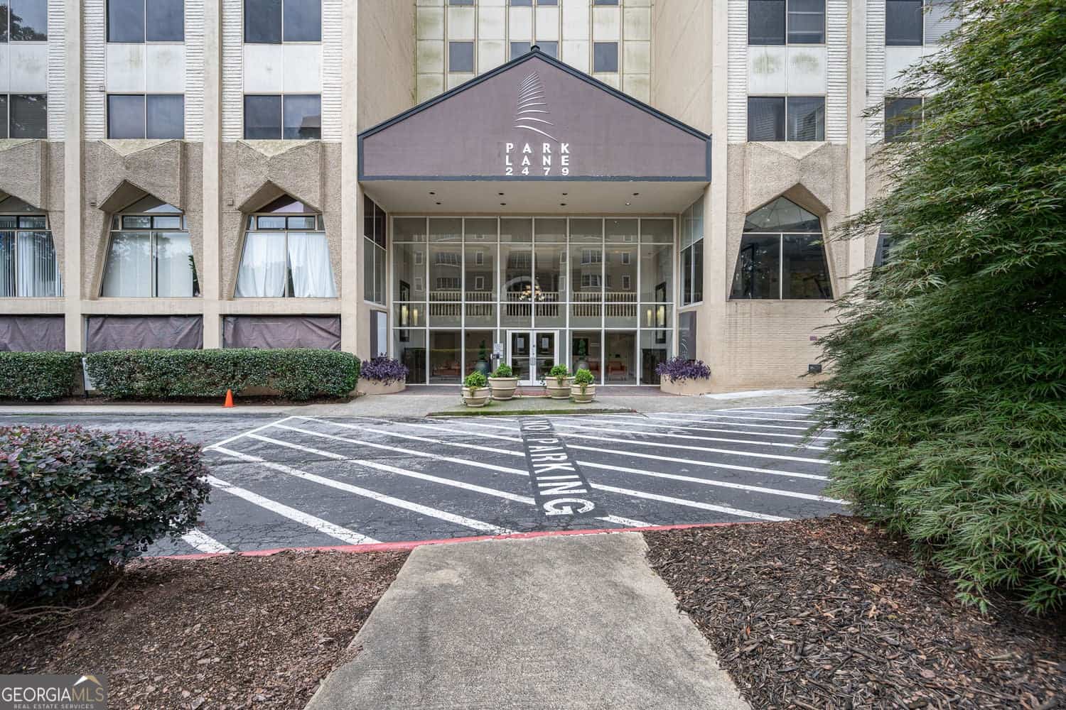2479 Peachtree RD NE 1808 #1808, Atlanta, GA 30305