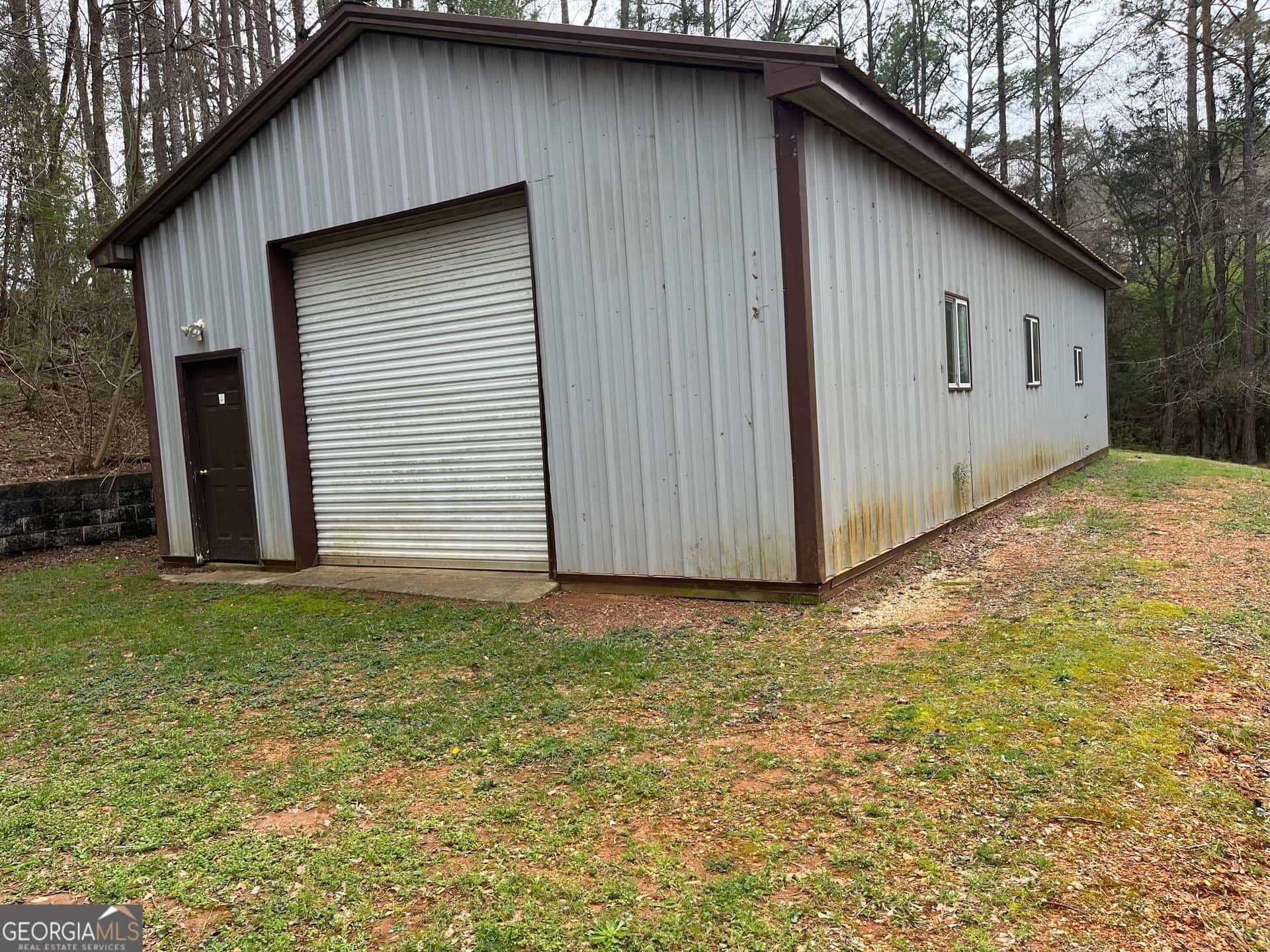 Listing photo 6