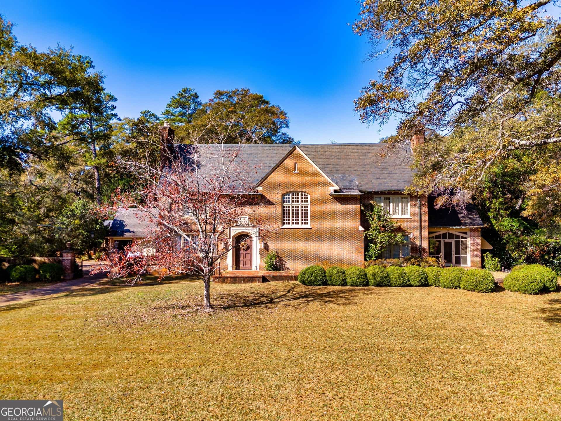 300 Poplar DR, Thomaston, GA 30286