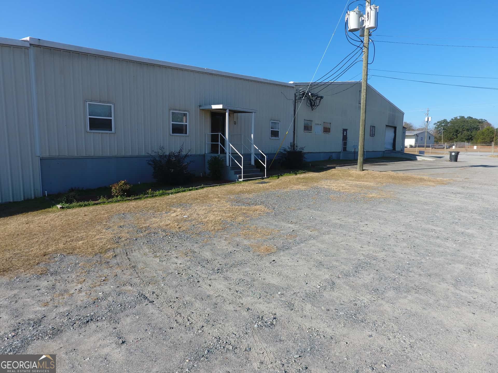 Listing photo 6
