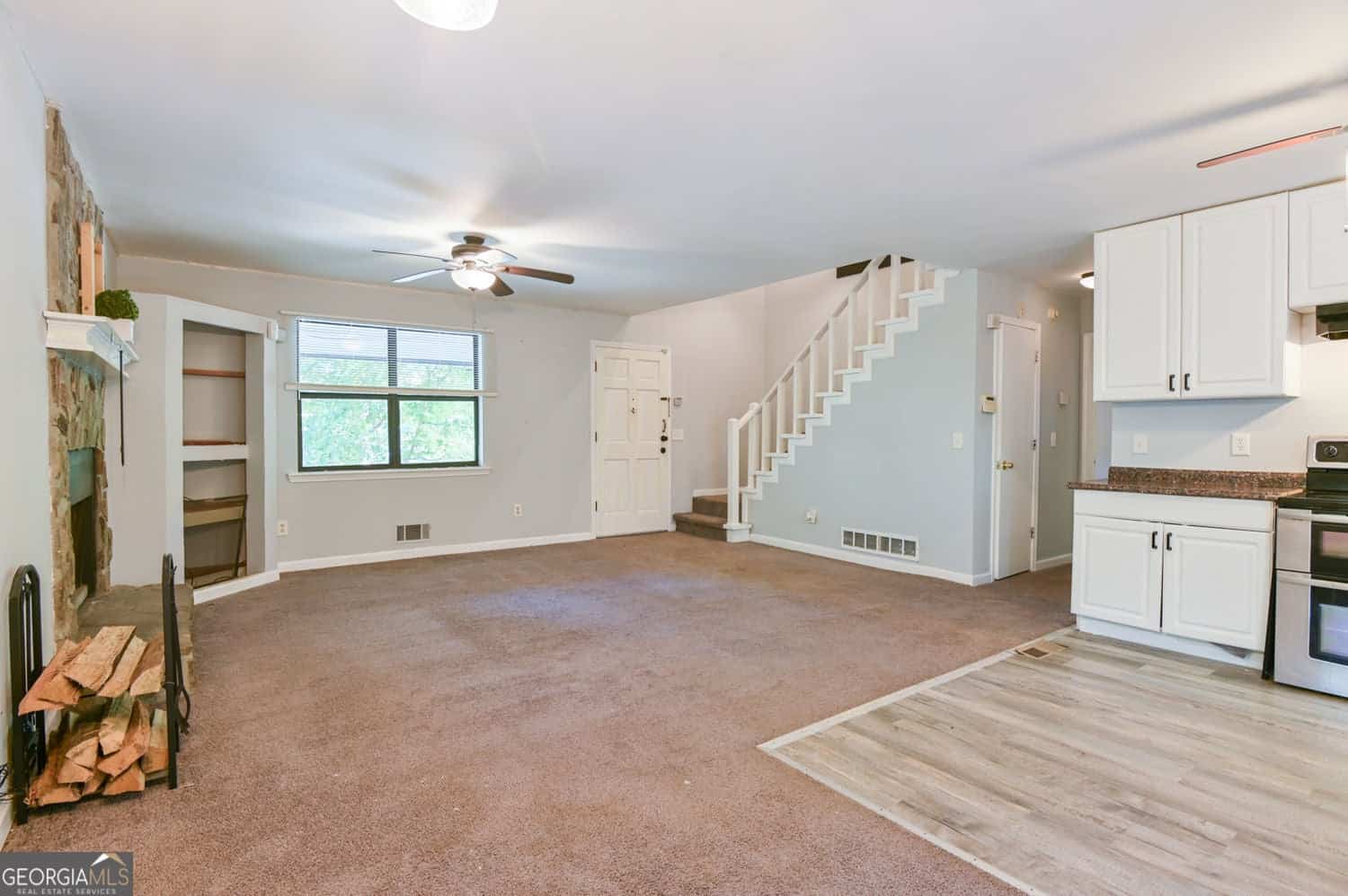 Listing photo 6