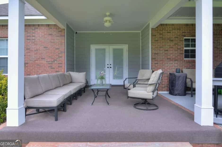 Listing photo 6