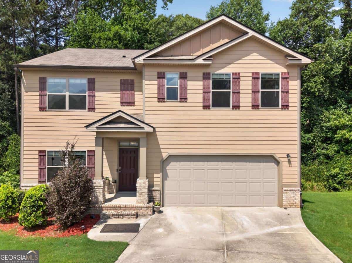 Listing photo 2