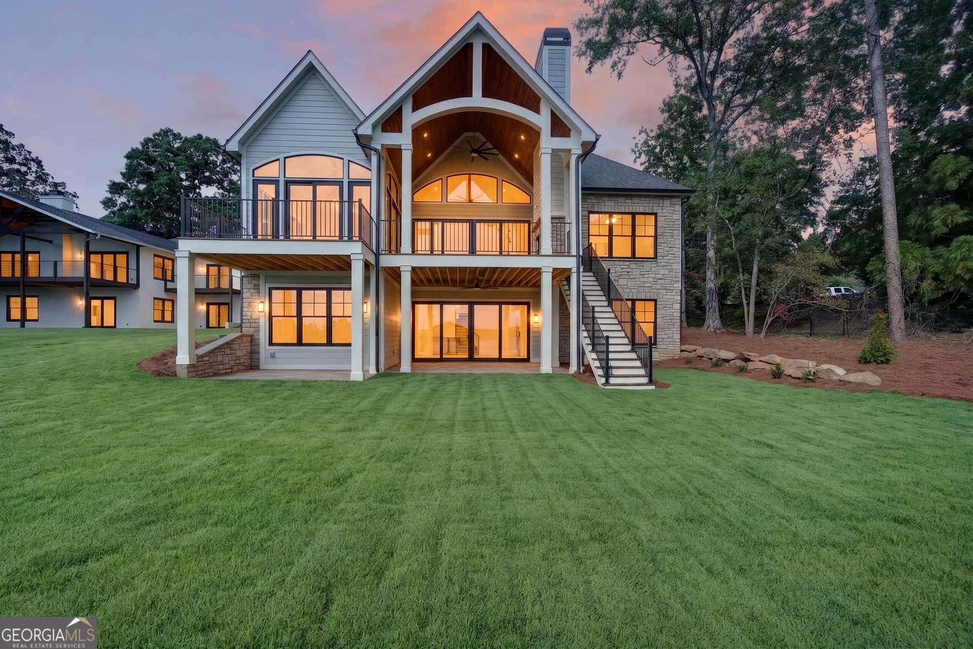 213 Lakecrest DR NE, Milledgeville, GA 31061