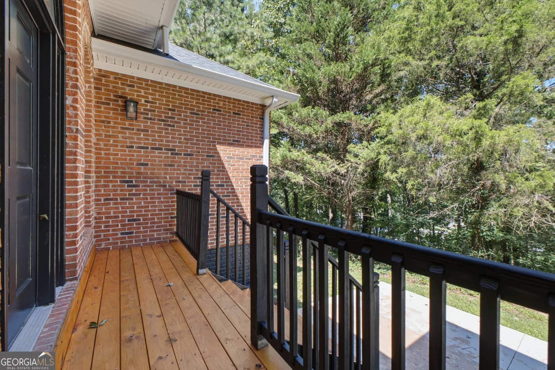Listing photo 6