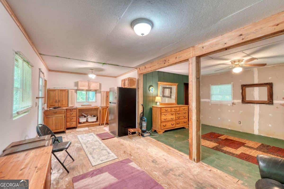 Listing photo 6