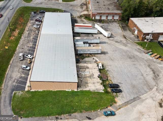 Listing photo 6