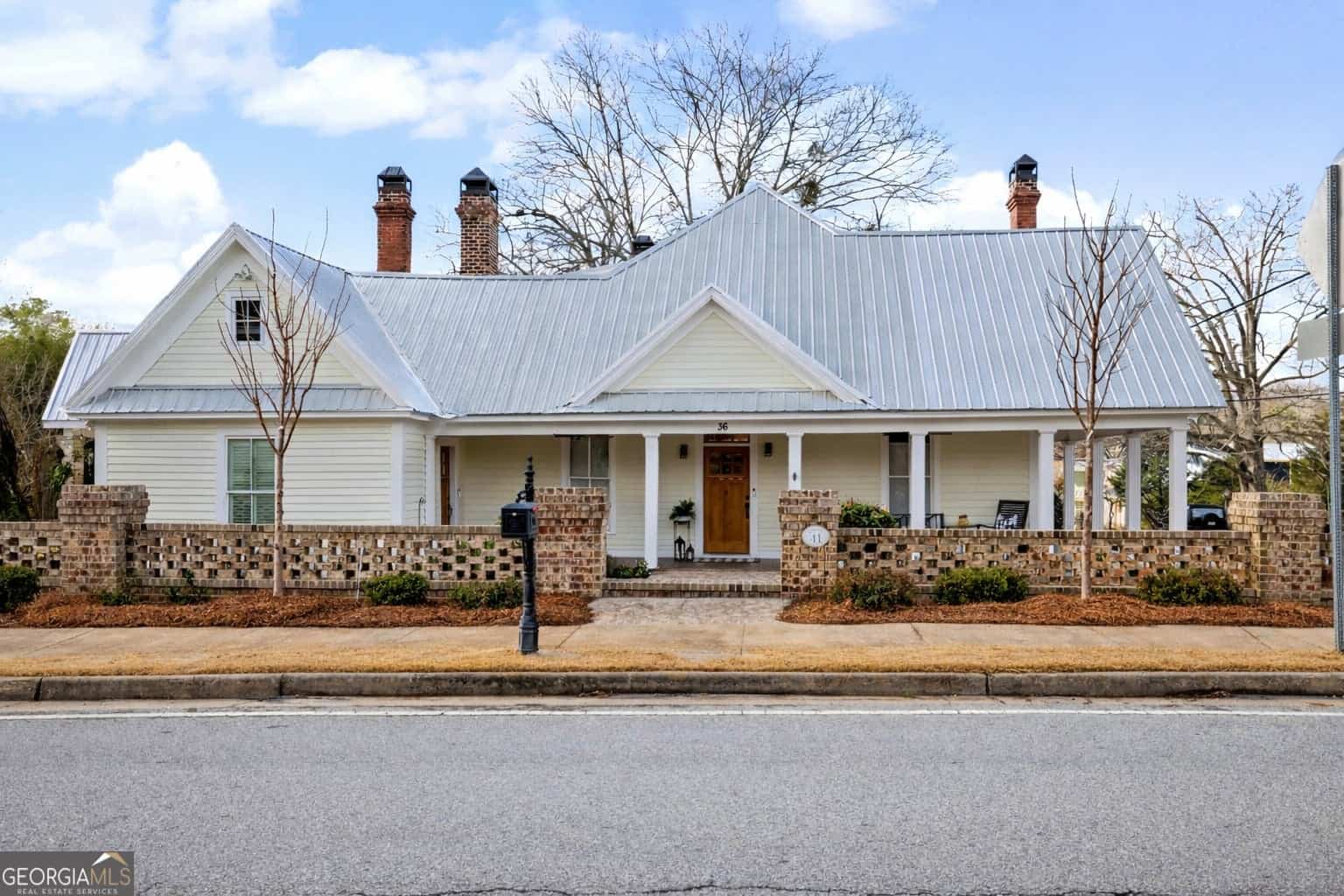 36 Broad ST, Senoia, GA 30276