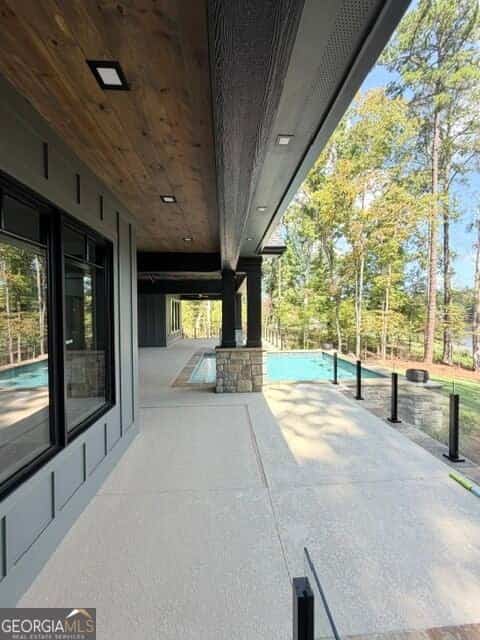 Listing photo 6