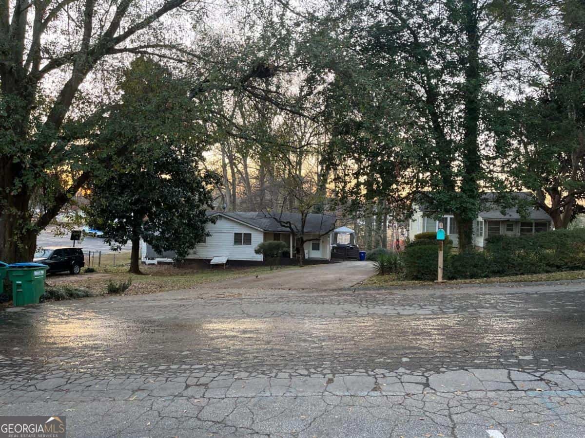 4088 Carver DR, Doraville, GA 30360