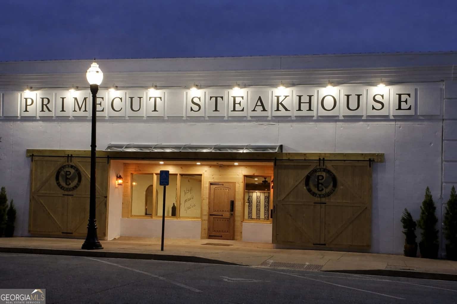 113 NE Broad ST, Lyons, GA 30436