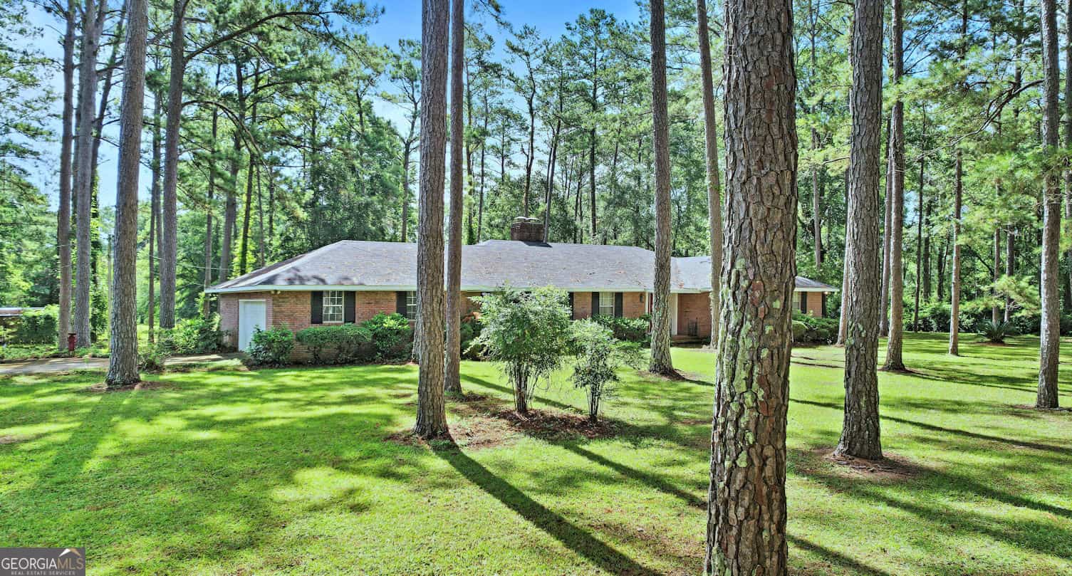 1270 Wadsworth DR, Albany, GA 31721