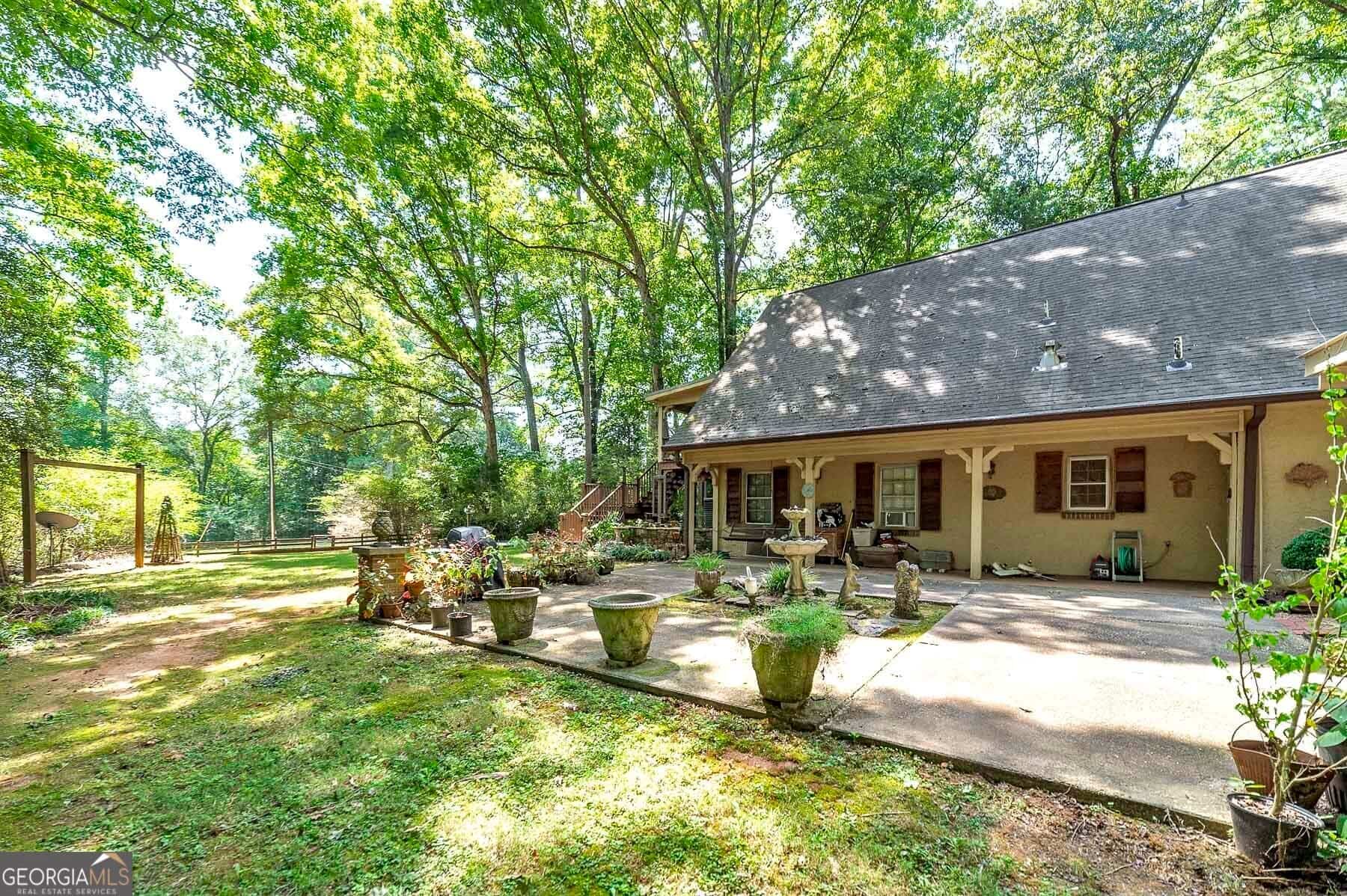Listing photo 4