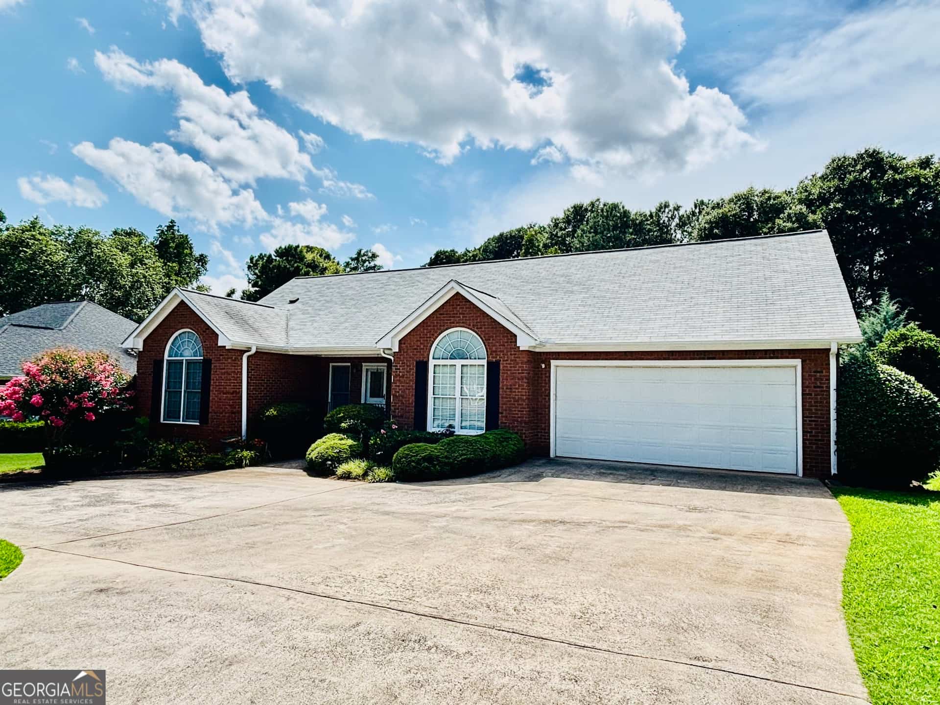 740 Saint Ives LN, Athens, GA 30606