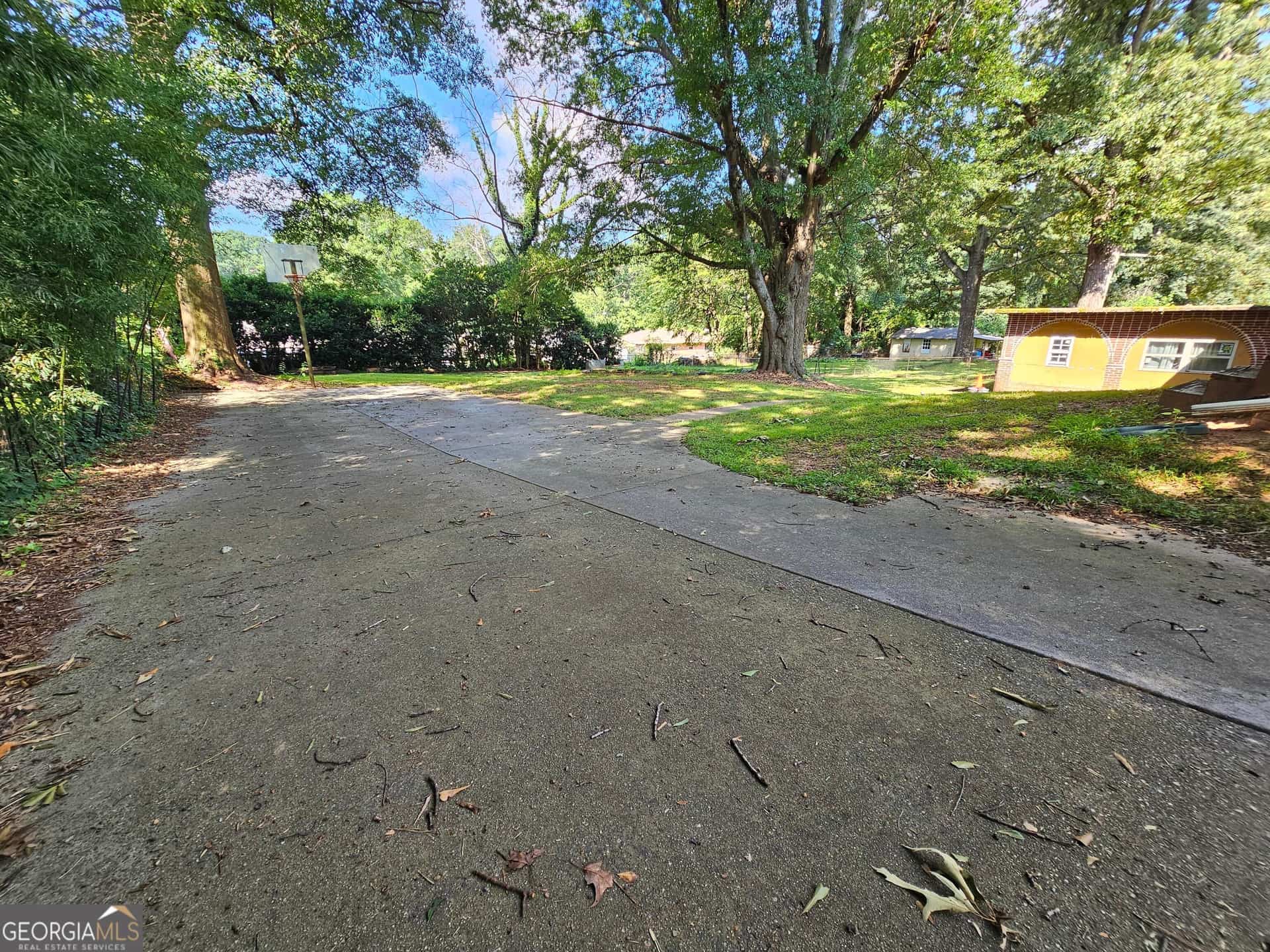 Listing photo 6