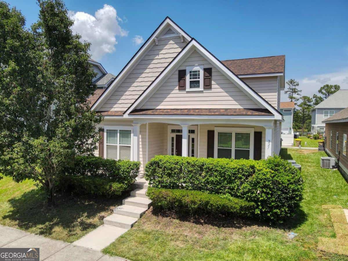 227 Clearwater CIR, Port Wentworth, GA 31407