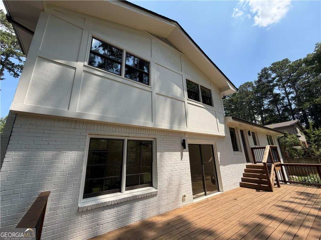 Listing photo 6