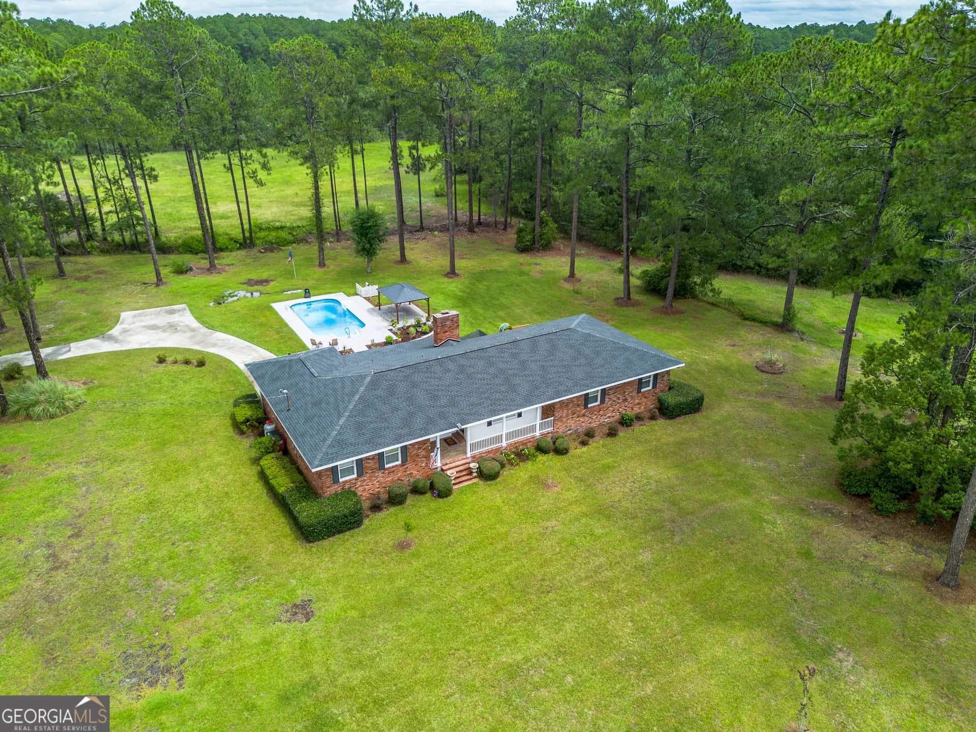 5486 Bowen RD, Blackshear, GA 31516
