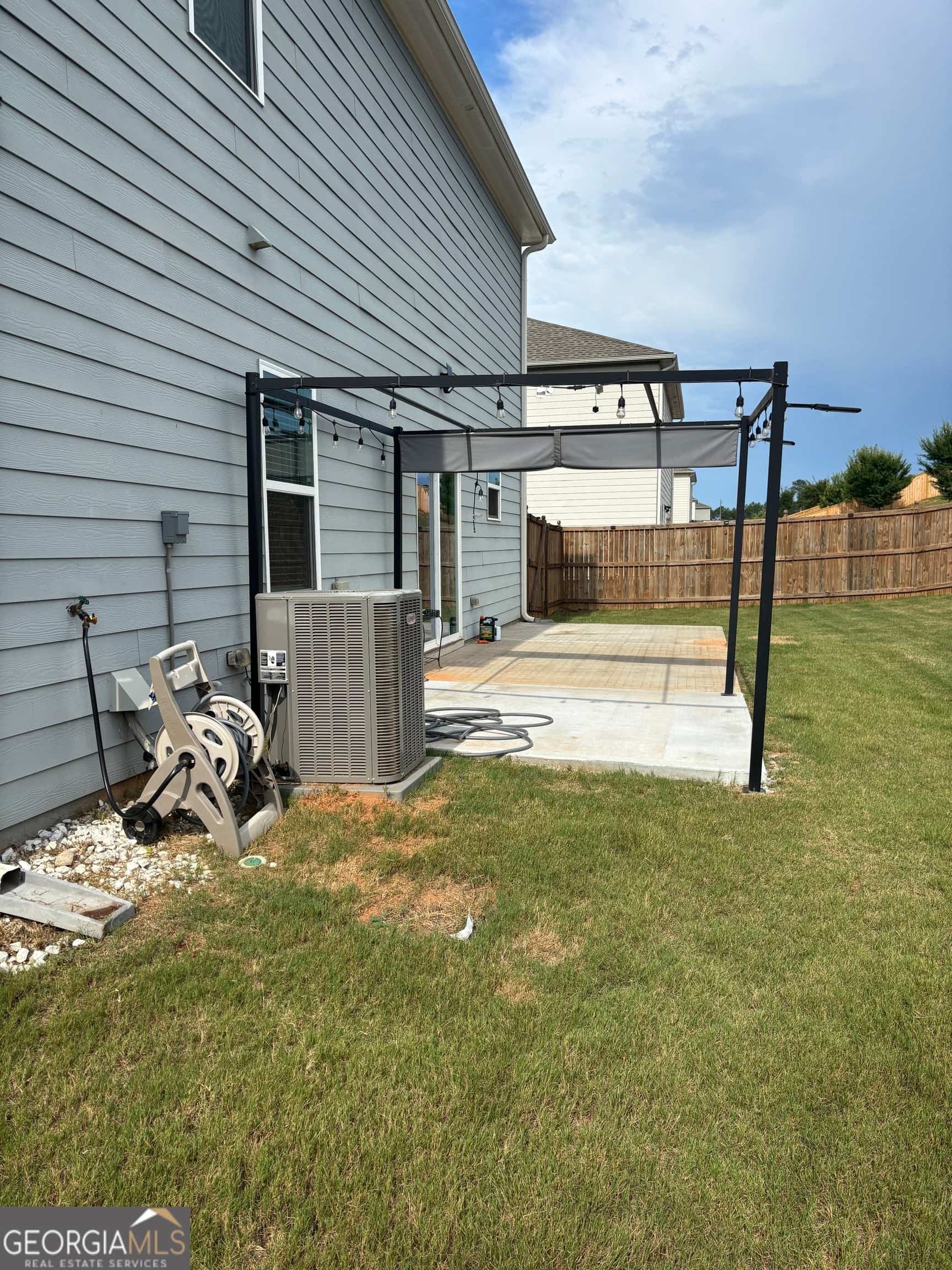Listing photo 6