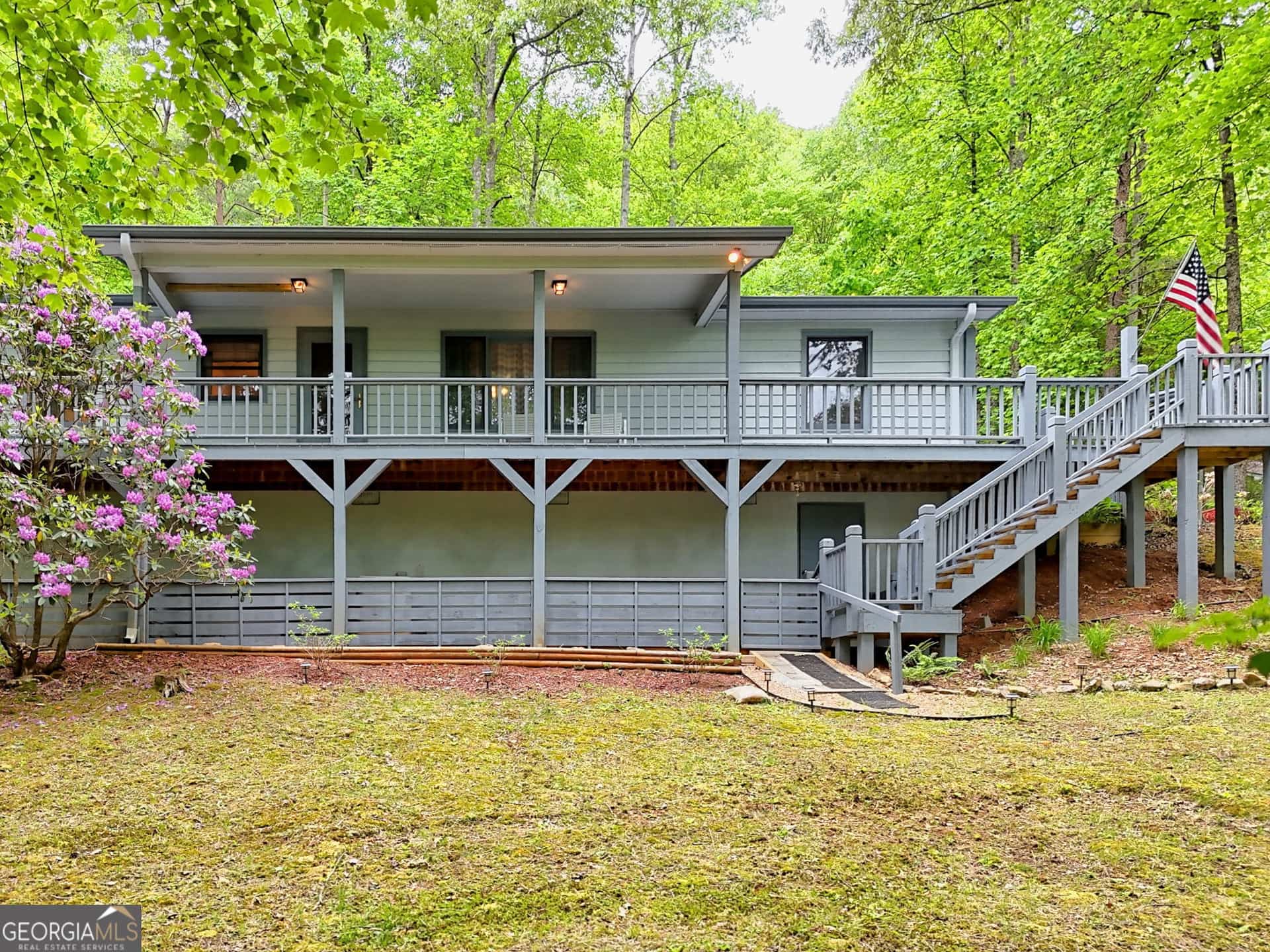 Listing photo 6