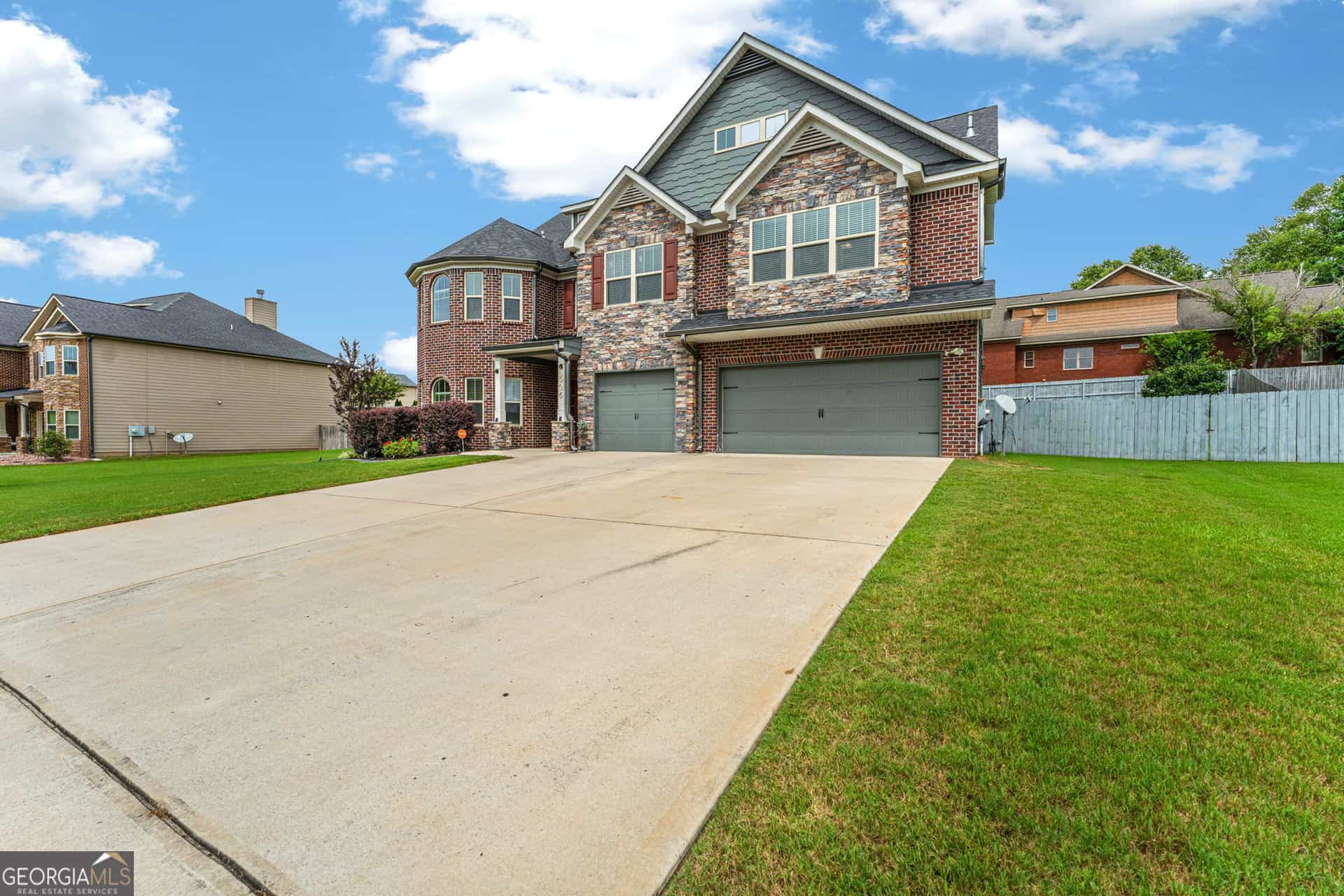 Listing photo 4