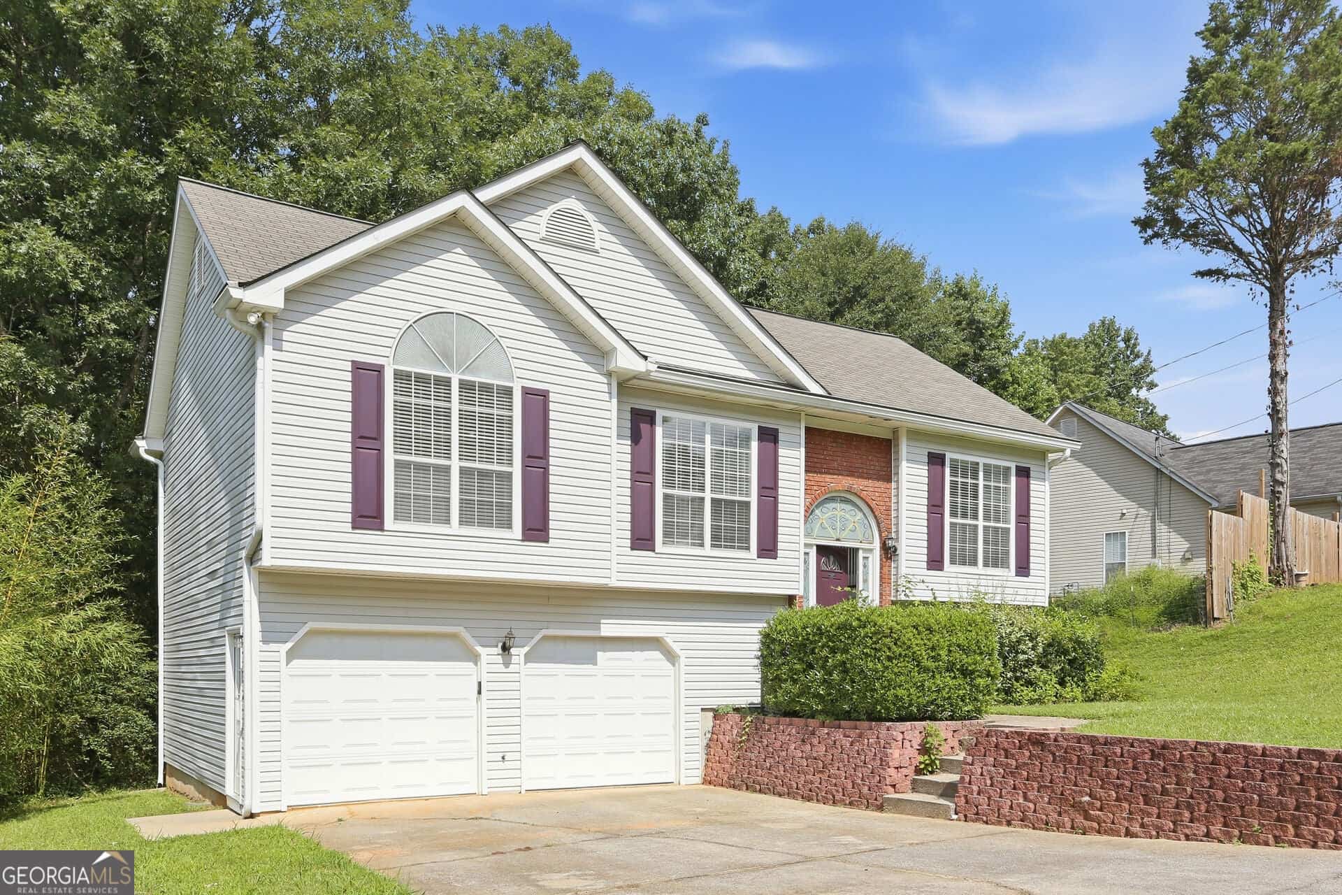 4876 Hunt Club DR, Flowery Branch, GA 30542