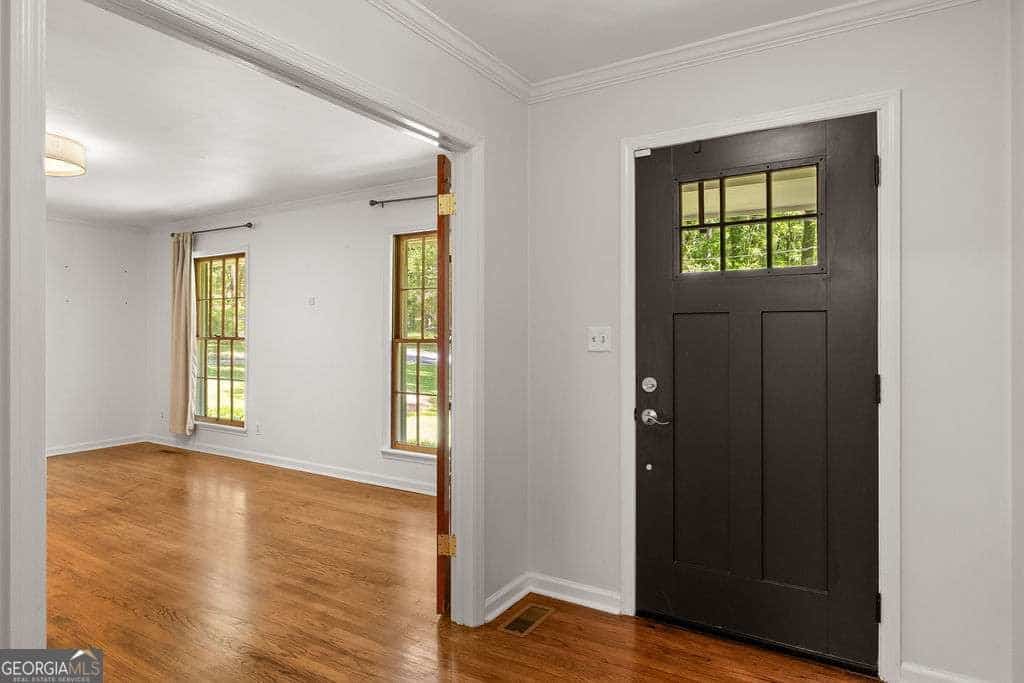Listing photo 6