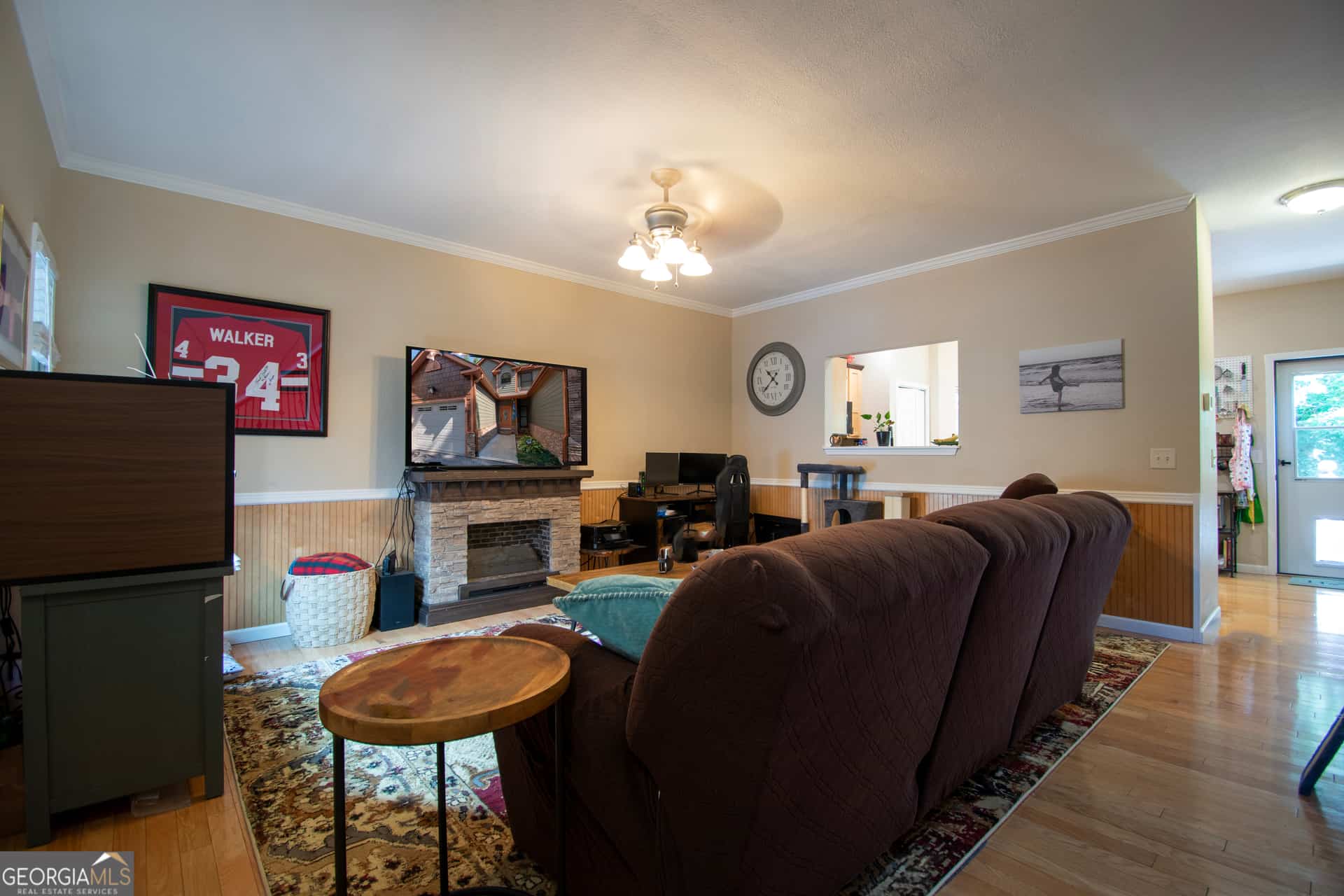 Listing photo 6