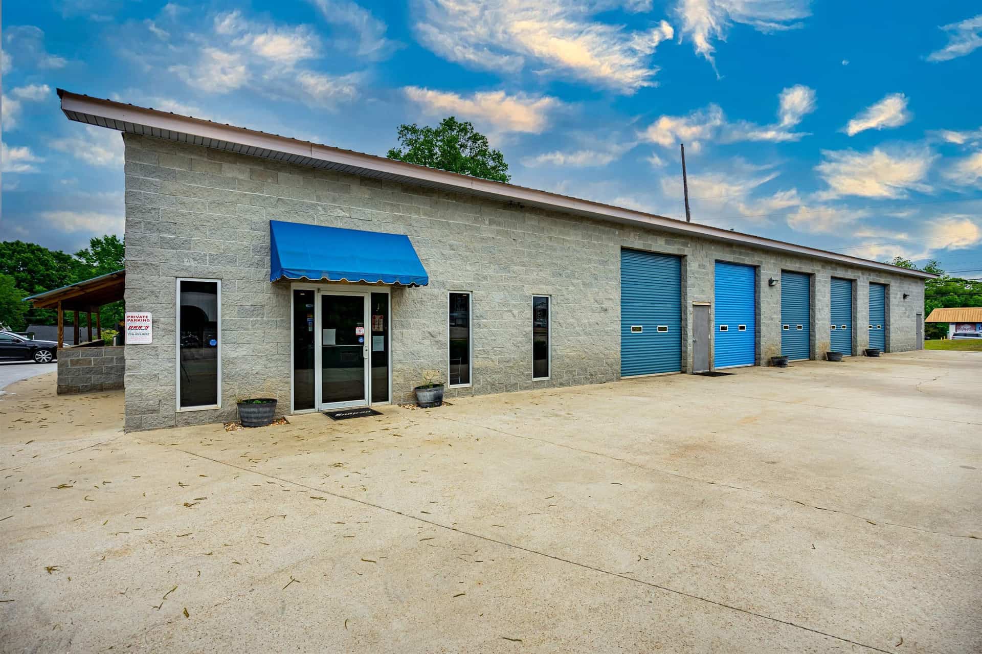 1201 Hogansville RD, LaGrange, GA 30241