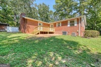 Listing photo 6