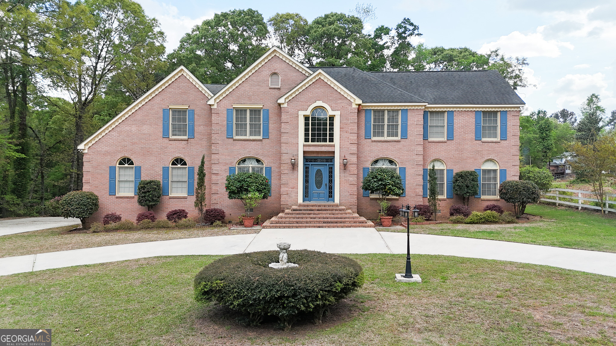 98 Beverly DR, Bonaire, GA 31005