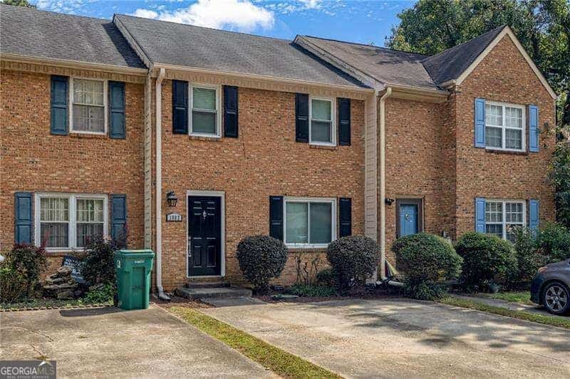 1002 Westfield TRCE SE, Smyrna, GA 30082