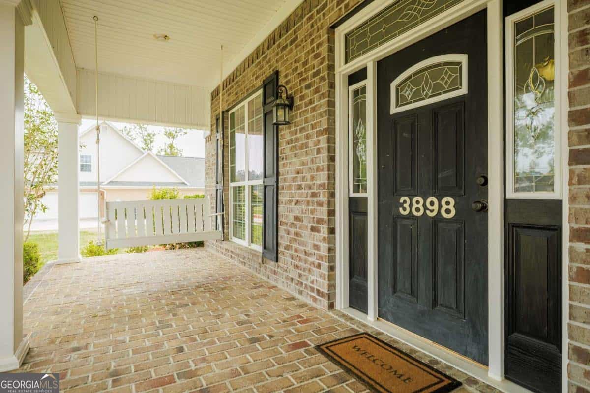 Listing photo 6