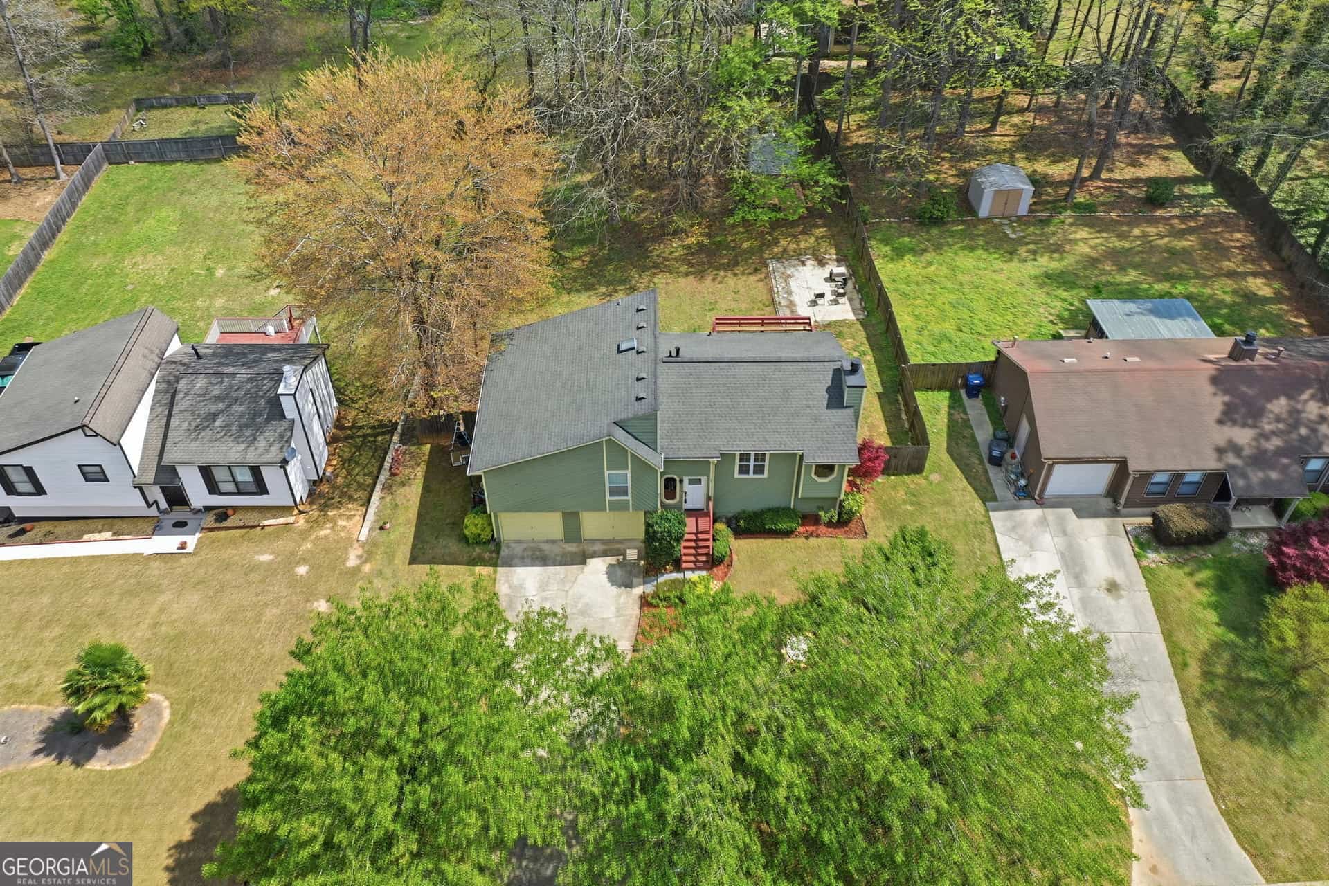Listing photo 2