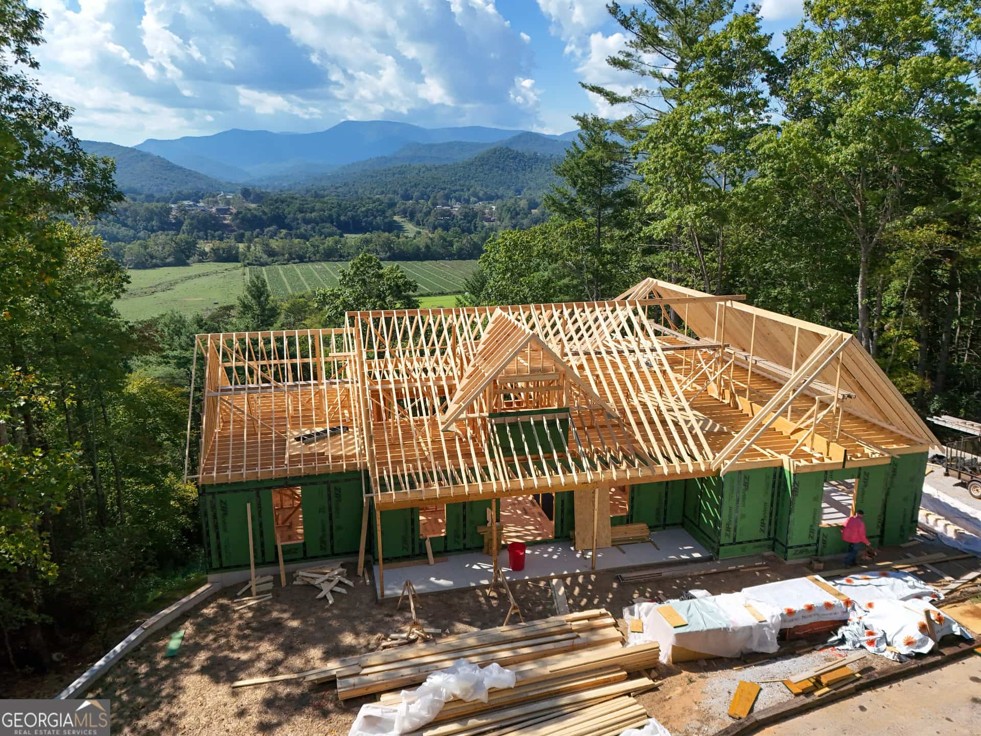 281 Uplander CT, Rabun Gap, GA 30568