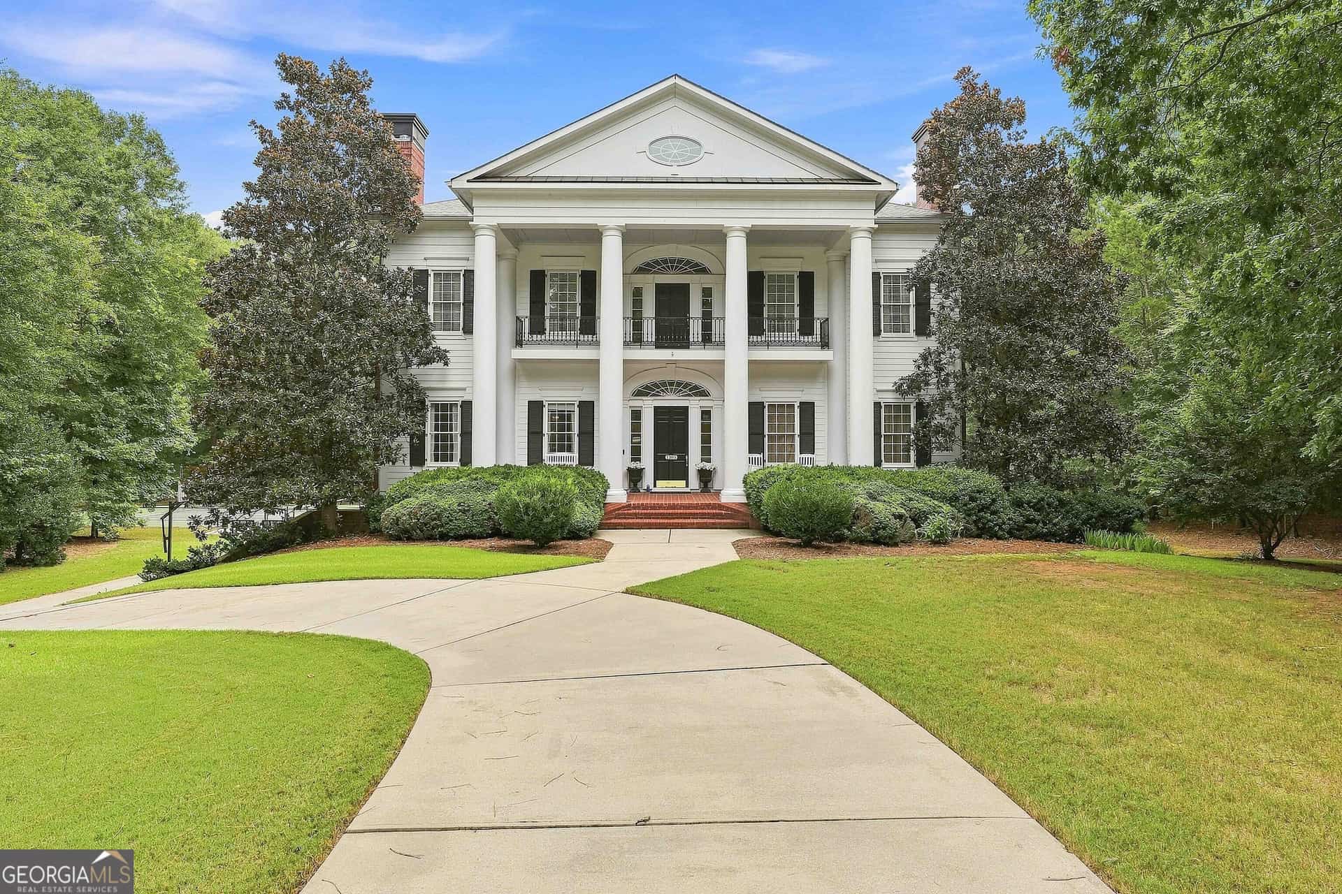1305 Layor CT, Peachtree City, GA 30269