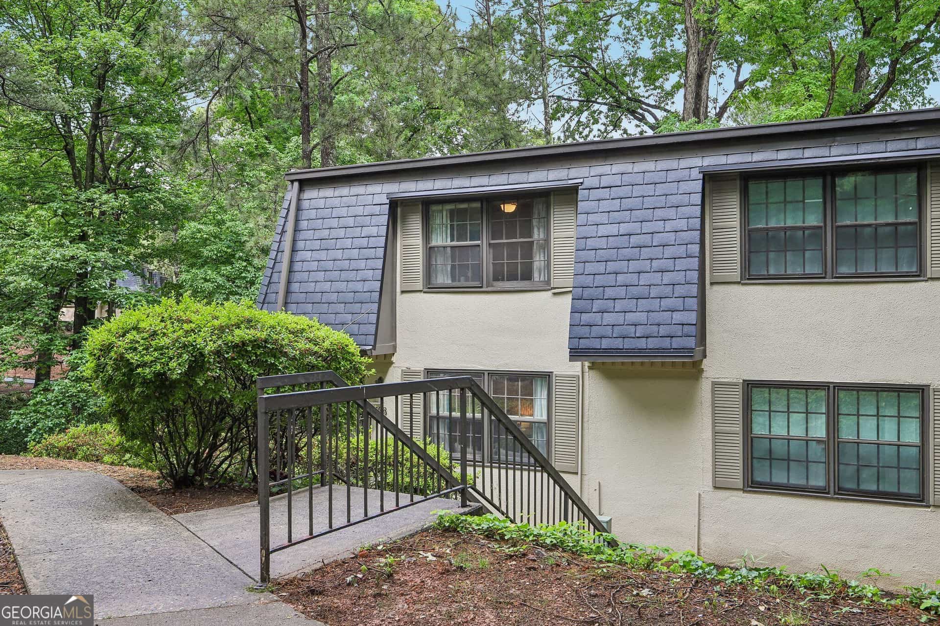 168 Barone PL NW, Atlanta, GA 30327