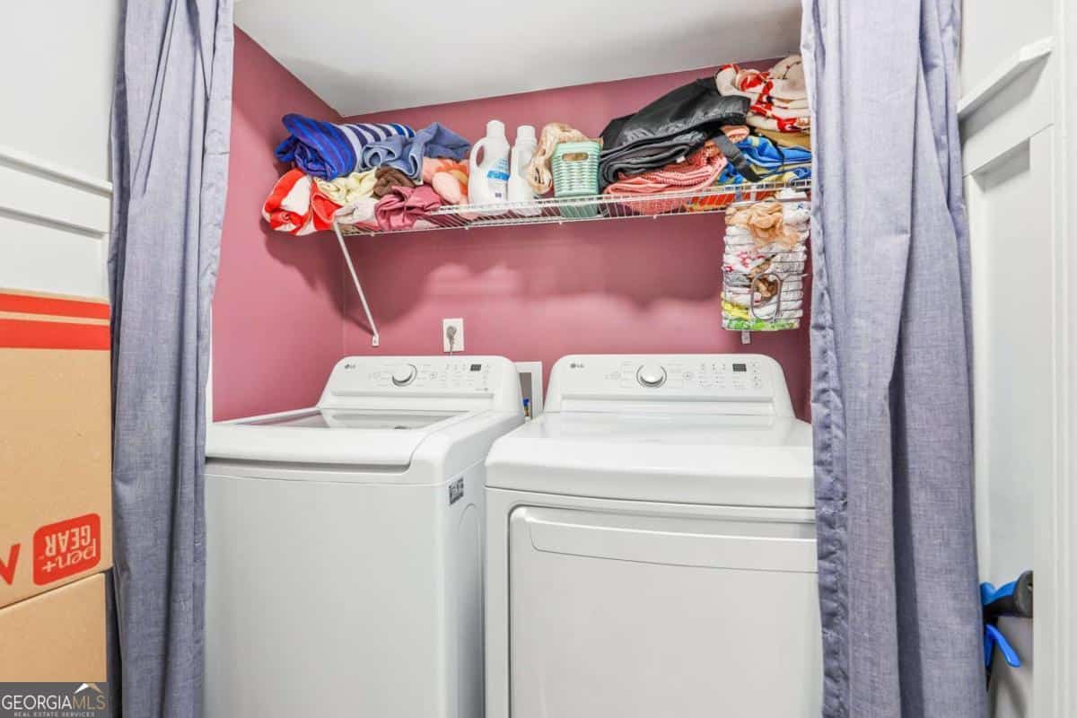 Listing photo 6