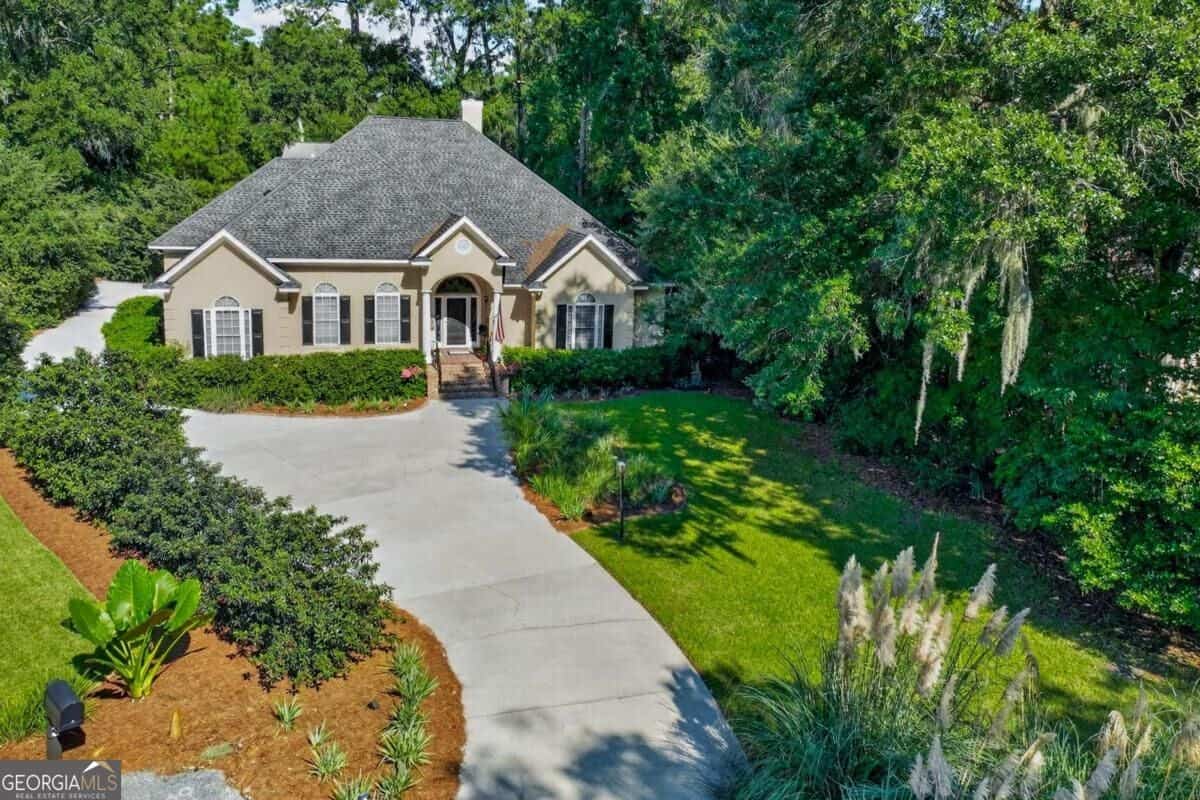 2 Parsons LN, Savannah, GA 31411