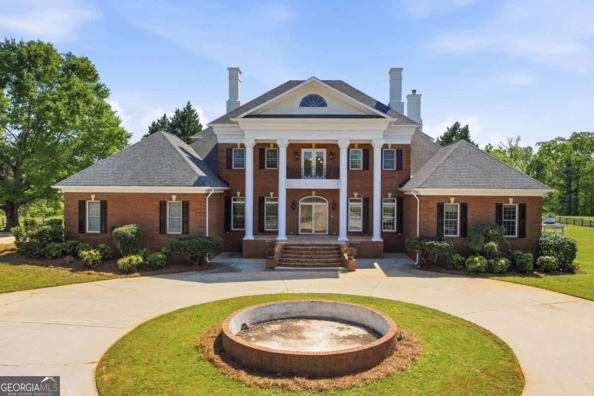 1202 Hodges CIR, Mansfield, GA 30055